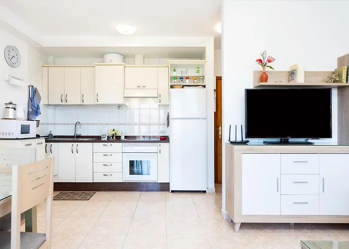 Deluxe 8 * Σαν Κριστόμπαλ ντε Λα Λαγούνα