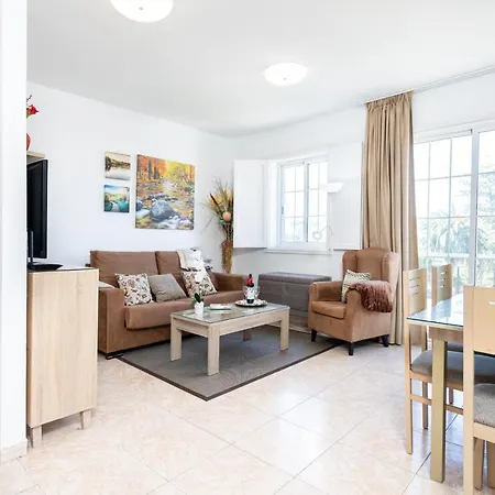 Deluxe 8 La Laguna (Tenerife)