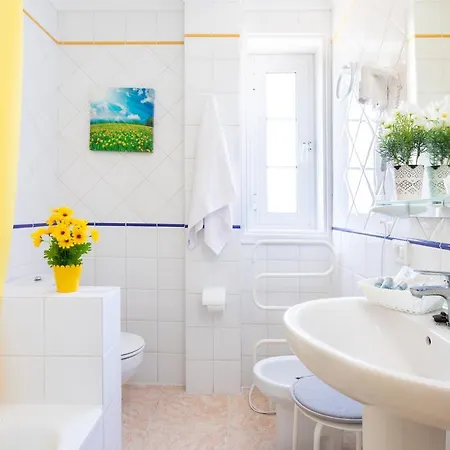 Deluxe 8 Сан-Кристобаль-де-Ла-Лагуна